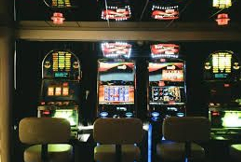 Slot machine online: è possibile prevedere quando uscirà il giro vincente?